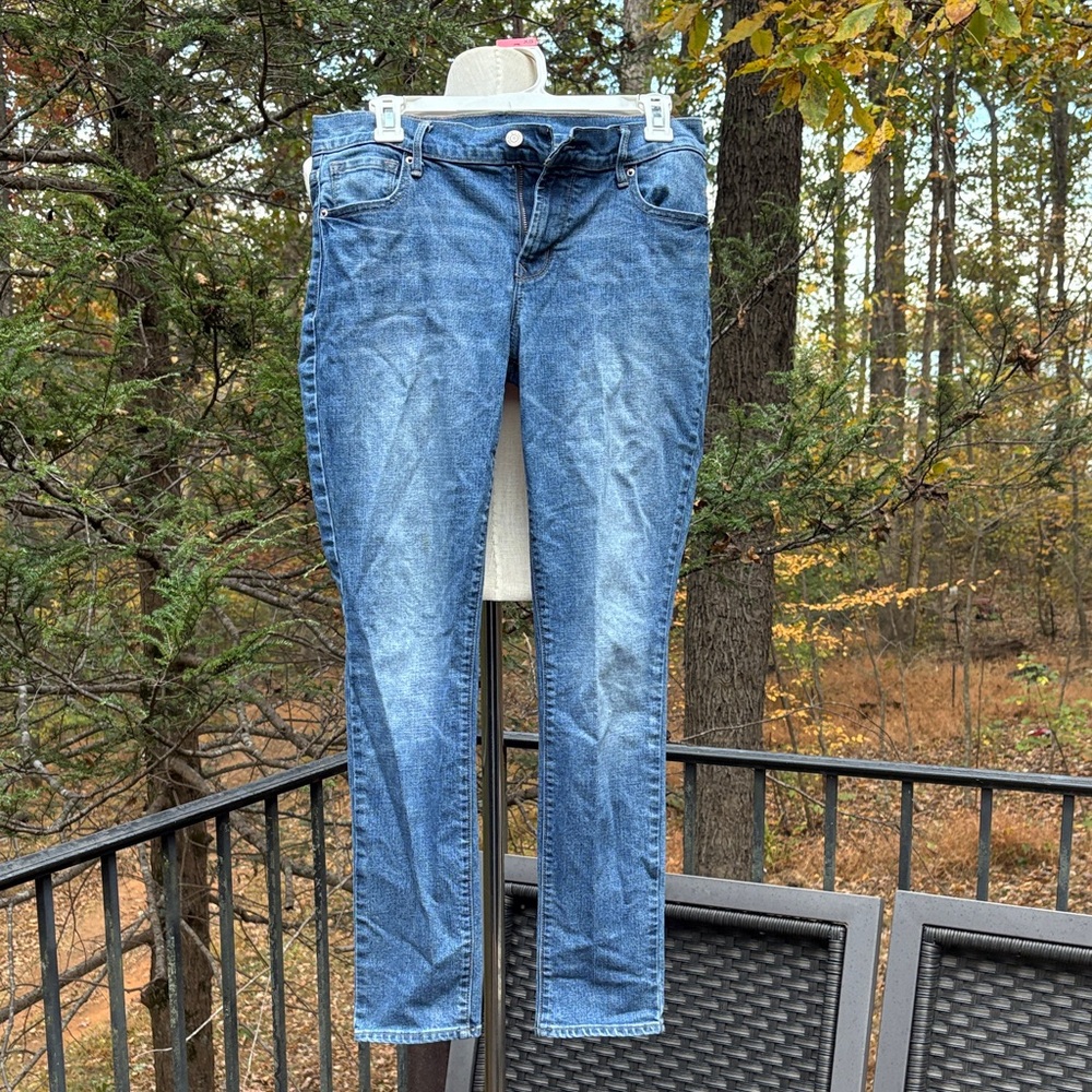 Old Navy blue jeans midrise skinny sz. 6 short